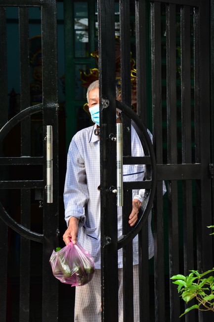 Continuing to support people in need in the Covid-19 pandemic of Hoang Phap Pagoda (series 4)